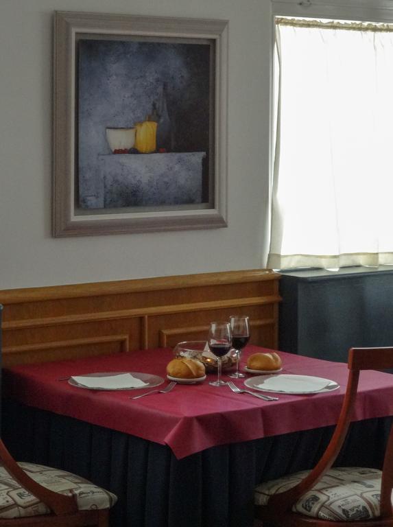 Hotel Azuqueca アスケカ・デ・エナレス エクステリア 写真