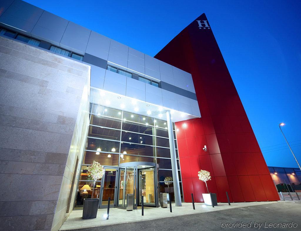 Hotel Azuqueca アスケカ・デ・エナレス エクステリア 写真